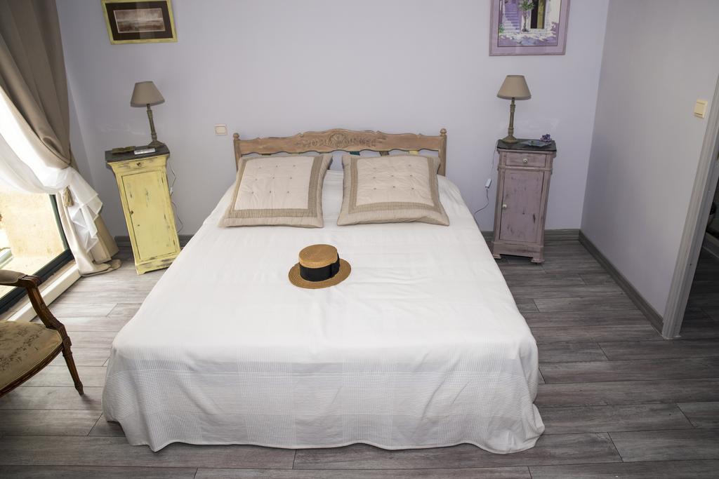 Le Clos Des Aramons Bernis Exterior foto